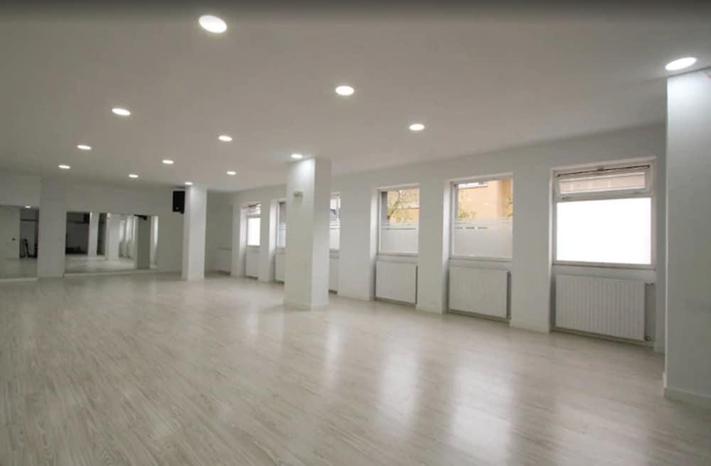 Sancho Ramirez Hotel 3*